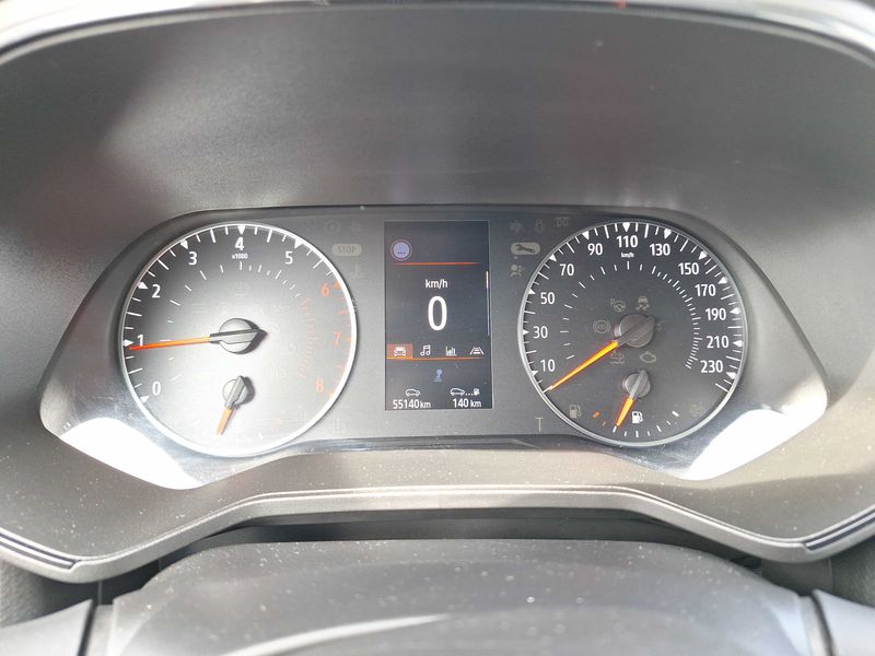 Renault Clio 1.0 TCe Zen — zdjęcie 12