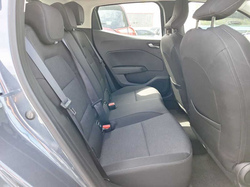 Renault Clio 1.0 TCe Zen — zdjęcie 13
