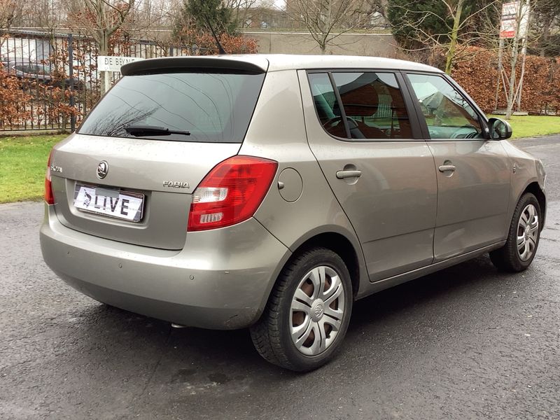 Skoda Fabia 1.2 Ambition — zdjęcie 6