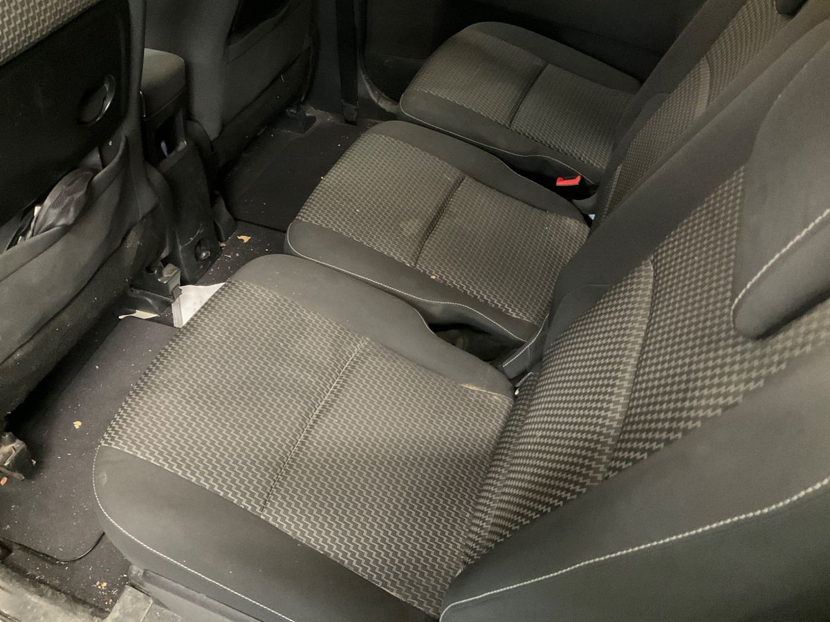Toyota Verso 2015 — photo 31