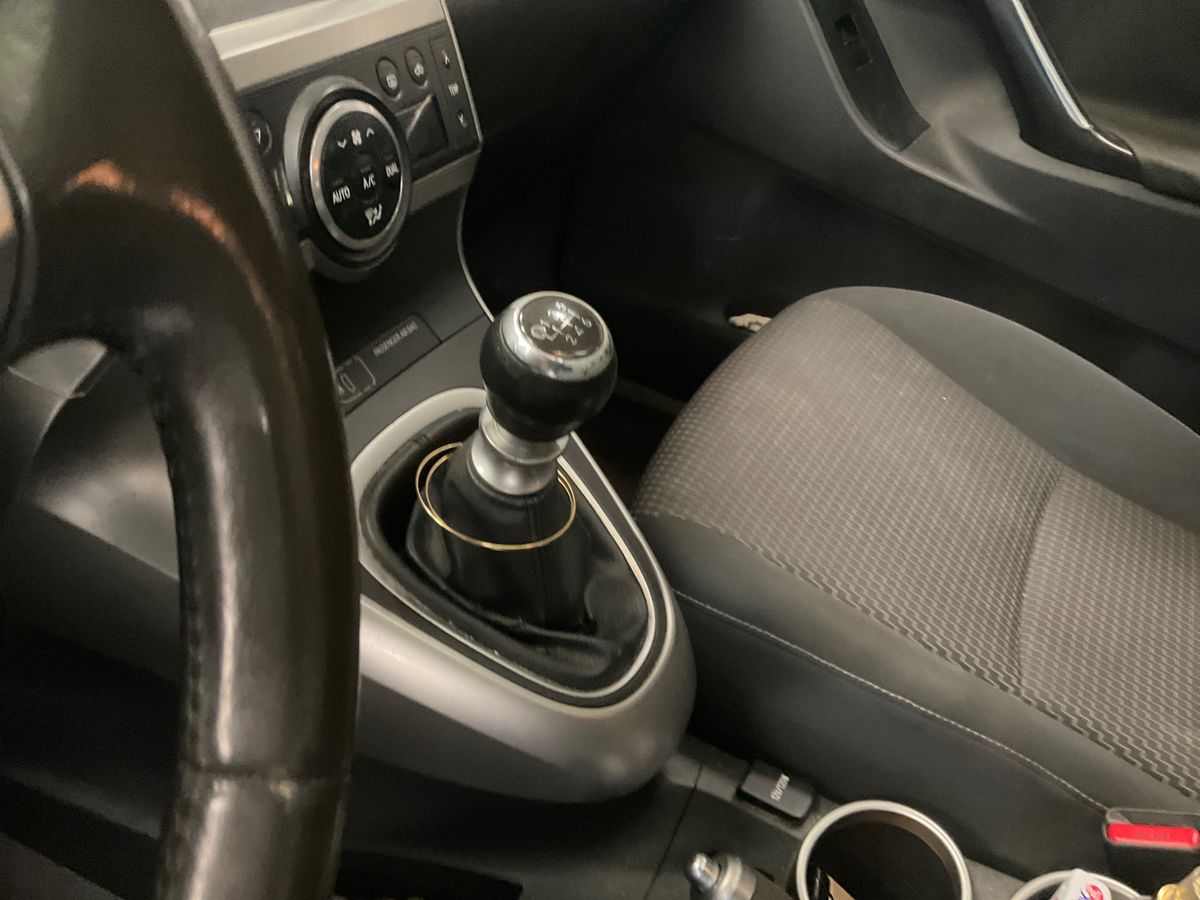 Toyota Verso 2015 — photo 29
