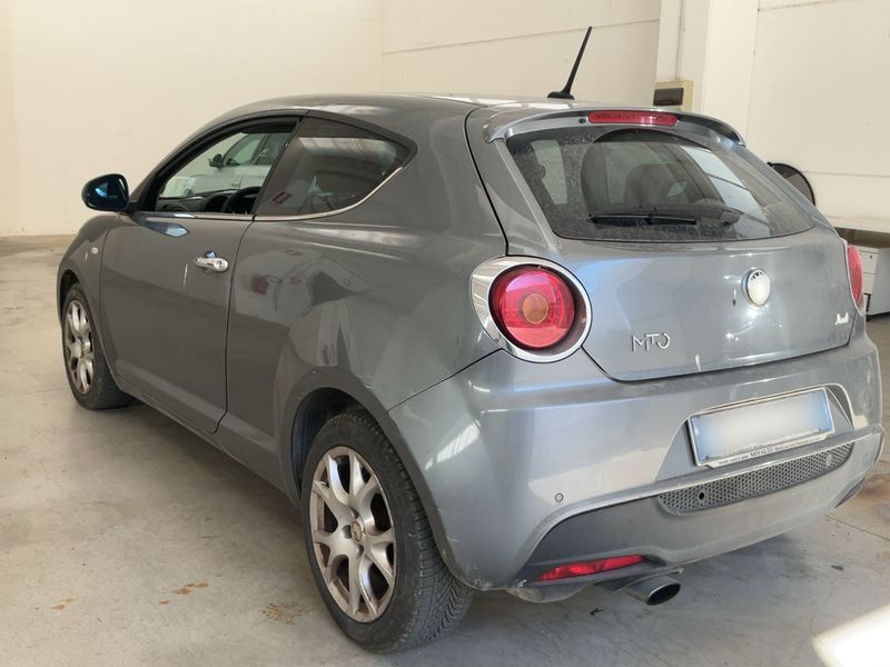 Alfa Romeo MiTo 1.6 JTD Distinctive — zdjęcie 3