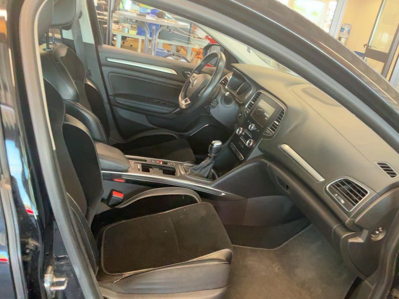 Renault Megane 1.2 TCe Energy Intens 2016 – снимка 17