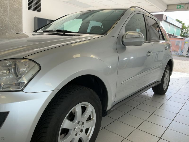Mercedes-Benz M-Klasse ML 300 CDI BlueEfficiency — zdjęcie 2