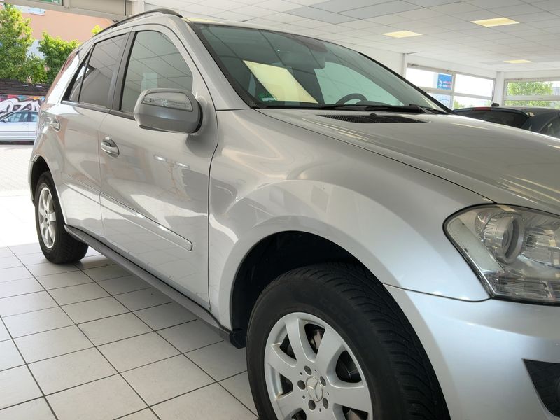 Mercedes-Benz M-Klasse ML 300 CDI BlueEfficiency — zdjęcie 8