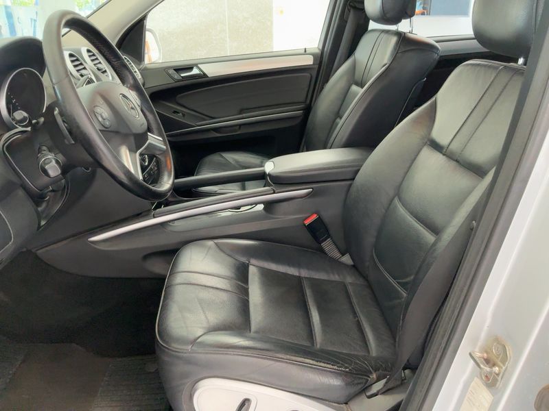 Mercedes-Benz M-Klasse ML 300 CDI BlueEfficiency — zdjęcie 11