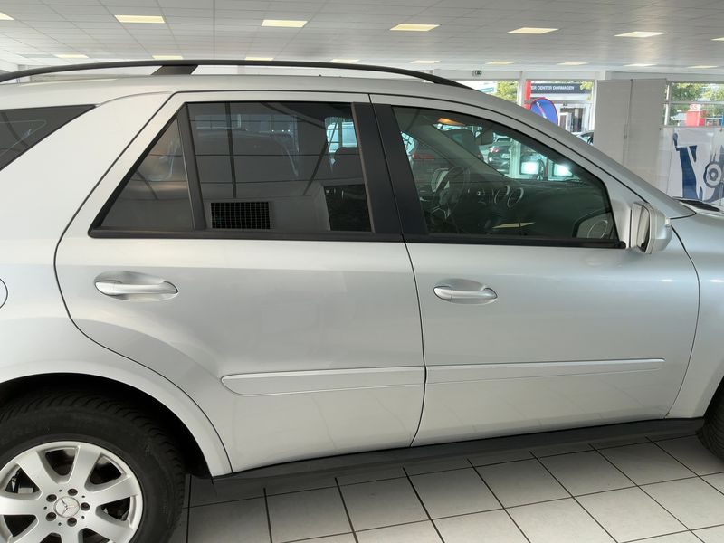 Mercedes-Benz M-Klasse ML 300 CDI BlueEfficiency — zdjęcie 7