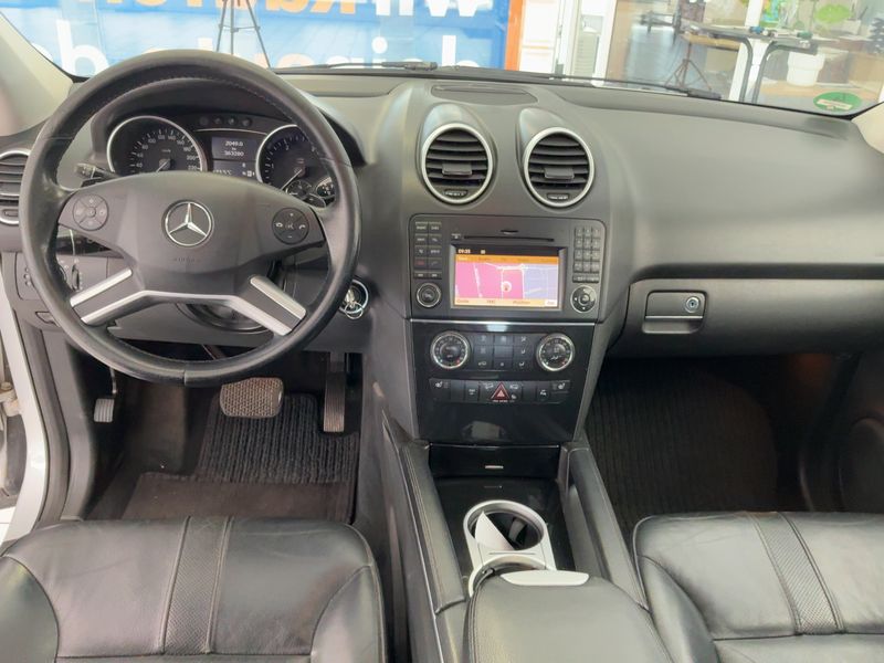 Mercedes-Benz M-Klasse ML 300 CDI BlueEfficiency — zdjęcie 12