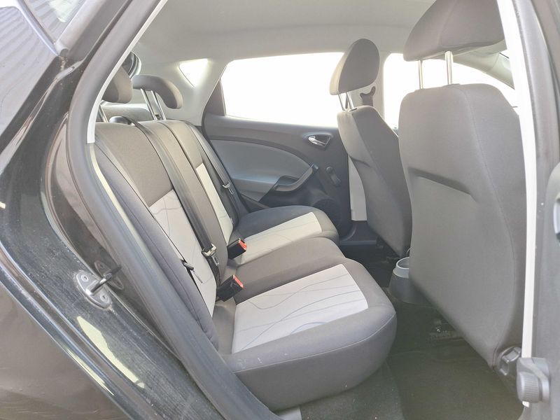 Seat Ibiza 1.4 Reference Viva — zdjęcie 12