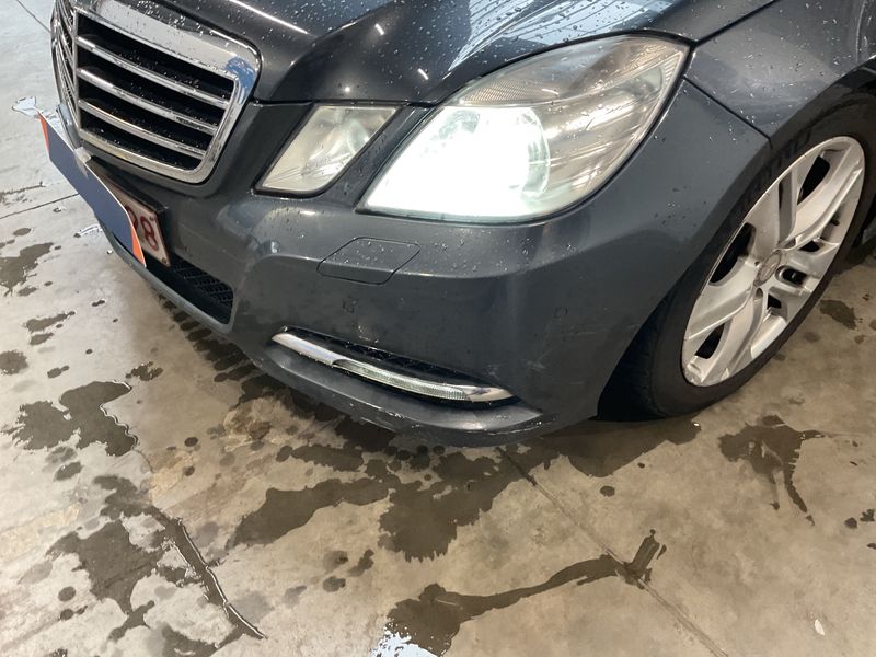 Mercedes-Benz E-Klasse E 200 CDI T BlueEfficiency Avantgarde 2011 – снимка 39