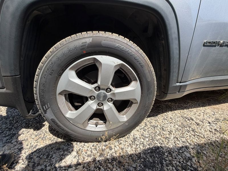 Jeep Compass 2.0 M-Jet Longitude 4WD 2019 – снимка 11