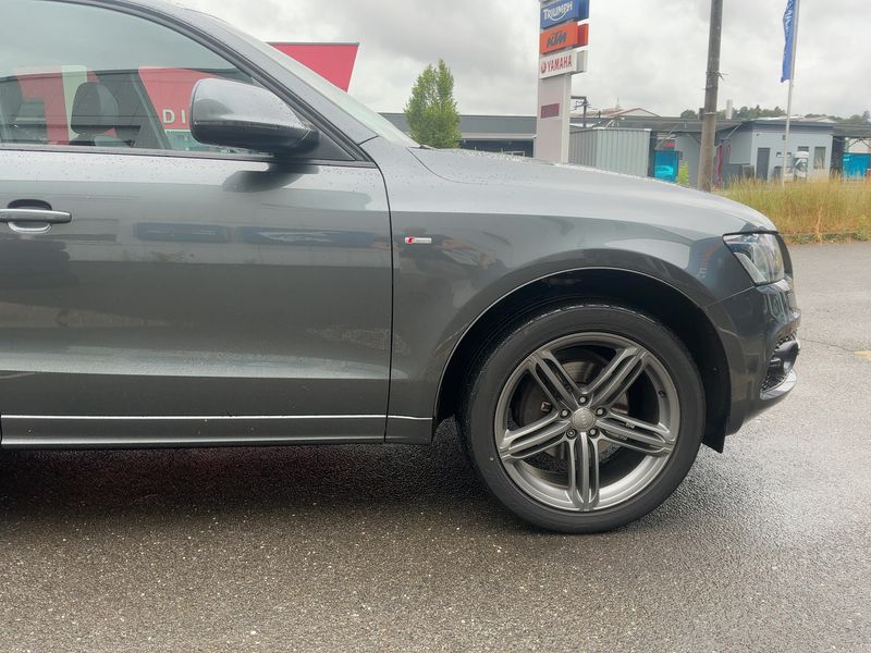 Audi Q5 2.0 TFSI quattro 2012 – снимка 12