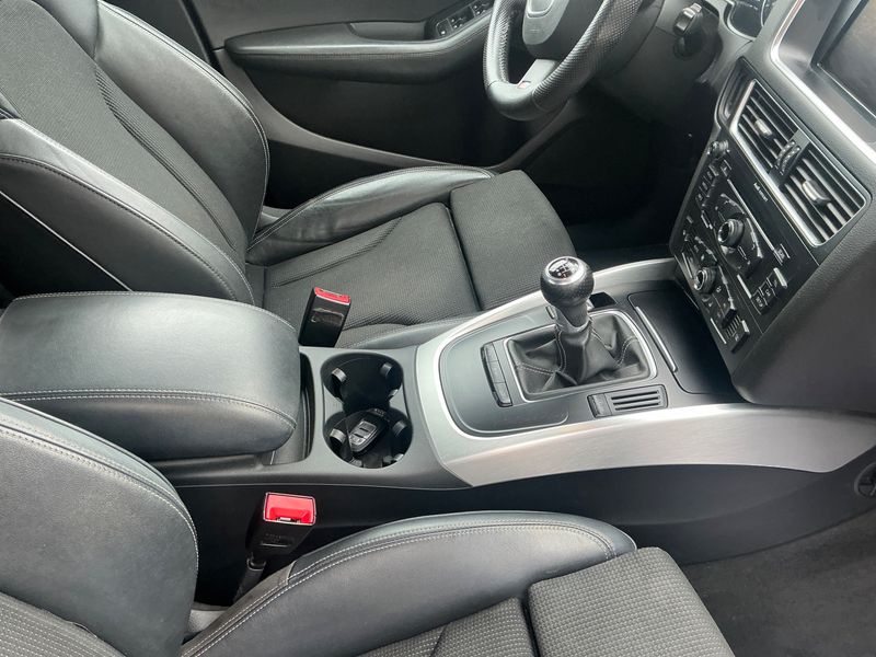 Audi Q5 2.0 TFSI quattro 2012 – снимка 27