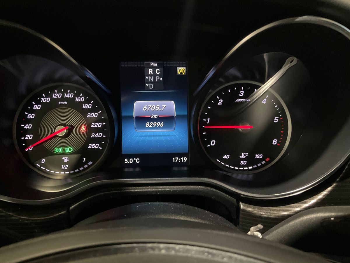 Mercedes-Benz V-Klasse 2021 — photo 20