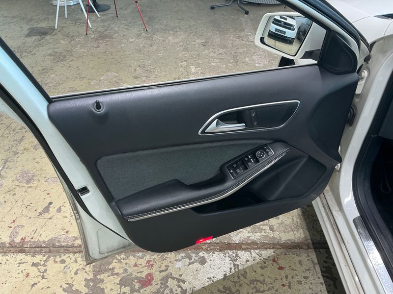 Mercedes-Benz A-Klasse A 180 CDI BlueEfficiency Style 2016 – снимка 23
