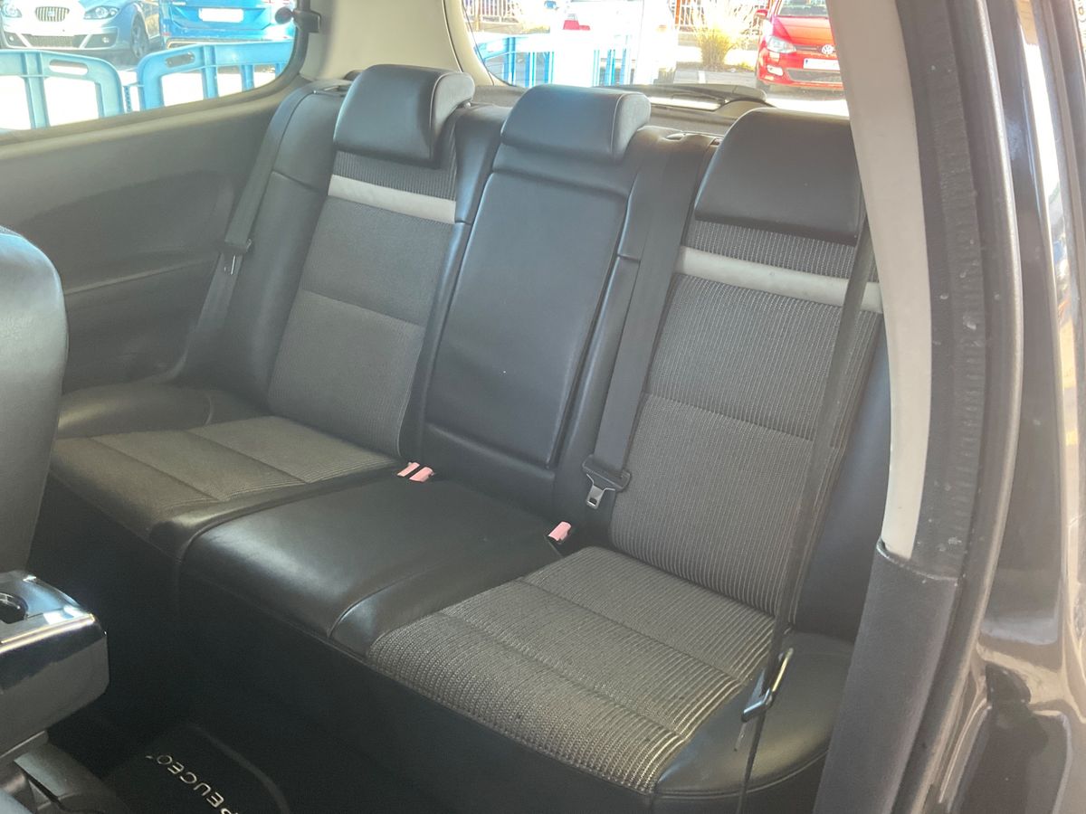 Peugeot 307 2005 — photo 16
