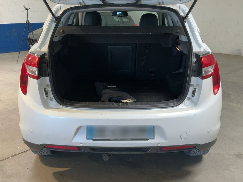 Citroen C4 Aircross 1.6 HDi Confort 4x2 — zdjęcie 10