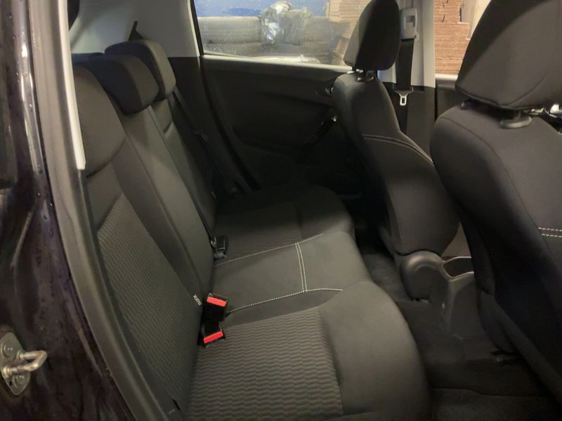 Peugeot 208 1.0 VTi Active 2017 – снимка 19