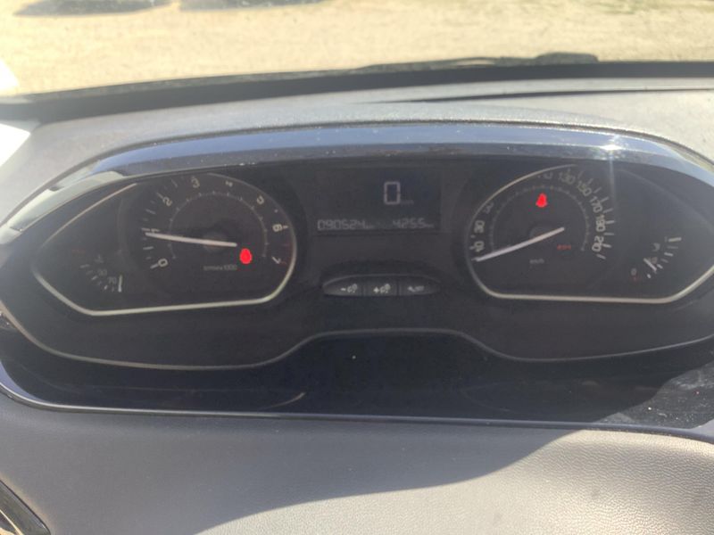 Peugeot 208 1.0 VTi Active 2017 – снимка 18