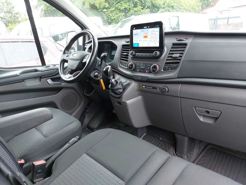 Ford Transit Custom 2.0 TDCi 300 L1 Trend — zdjęcie 11