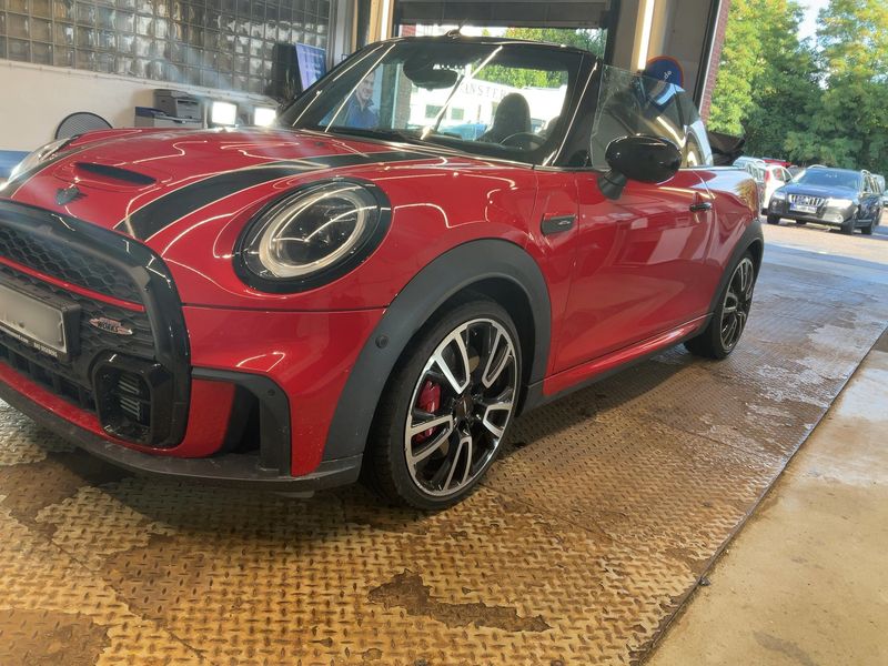 MINI Cabrio John Cooper Works — zdjęcie 2