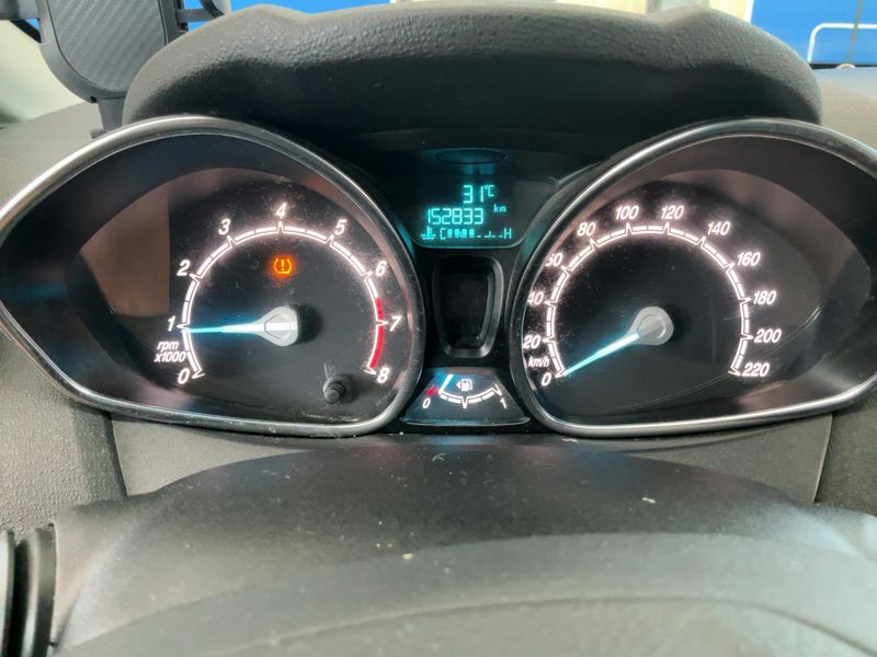 Ford Fiesta 1.4 LPG Titanium 2017 – снимка 18