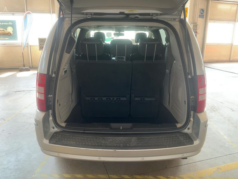 Chrysler Grand Voyager 2.8 CRD Limited — zdjęcie 10