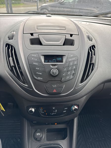 Ford Transit Courier 1.5 TDCi Basis — zdjęcie 13