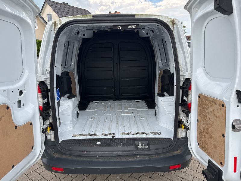 Ford Transit Courier 1.5 TDCi Basis — zdjęcie 20