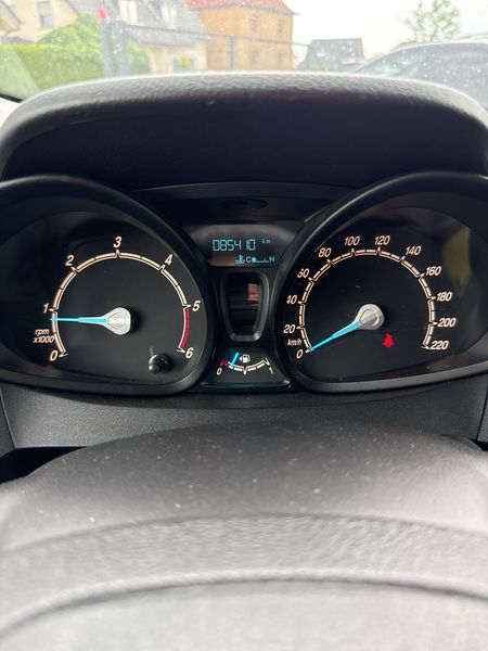 Ford Transit Courier 1.5 TDCi Basis — zdjęcie 12