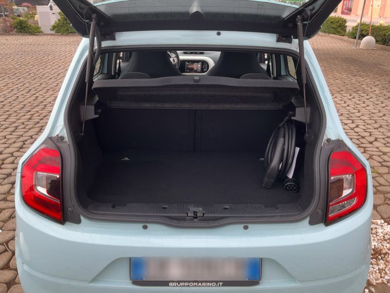 Renault Twingo electric drive 60 kW Zen Electric 2022 – снимка 15