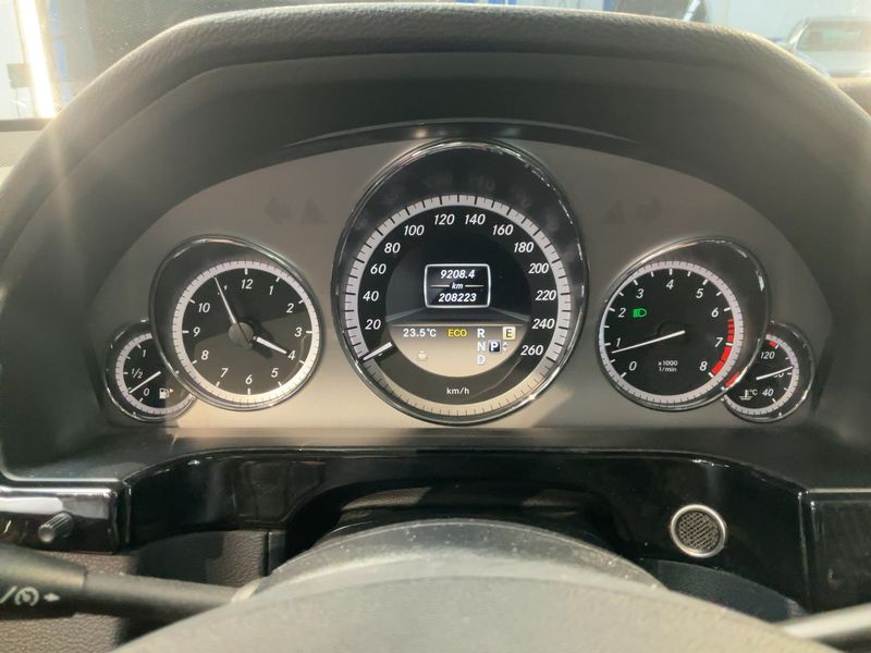 Mercedes-Benz E-Klasse E 200 CGI T BlueEfficiency Avantgarde — zdjęcie 13