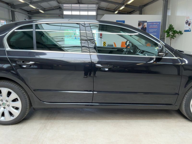 Skoda Superb 2.0 TSI Ambition — zdjęcie 7