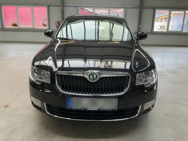 Skoda Superb 2.0 TSI Ambition — zdjęcie 9
