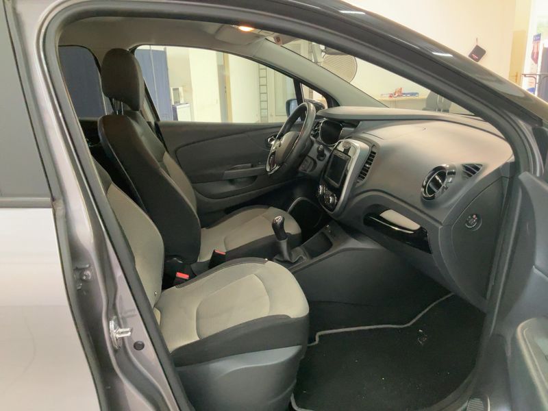 Renault Captur 0.9 Energy Dynamique — zdjęcie 11