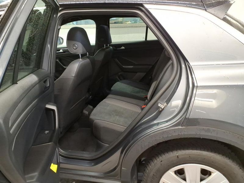 Volkswagen T-Roc 1.0 TSI R-Line — zdjęcie 12