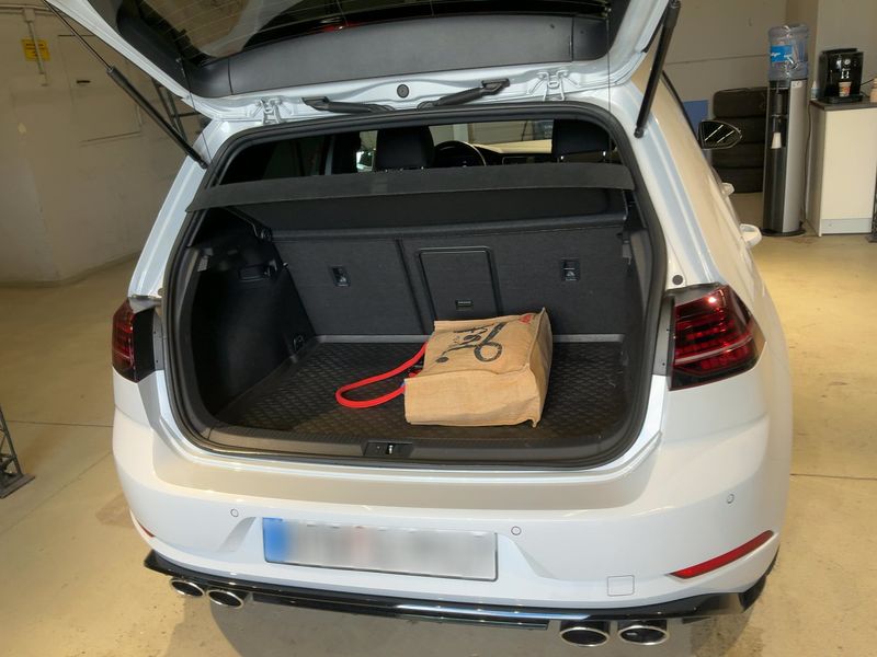 Volkswagen Golf VII 2.0 TSI R 4Motion BlueMotion Tech — zdjęcie 10