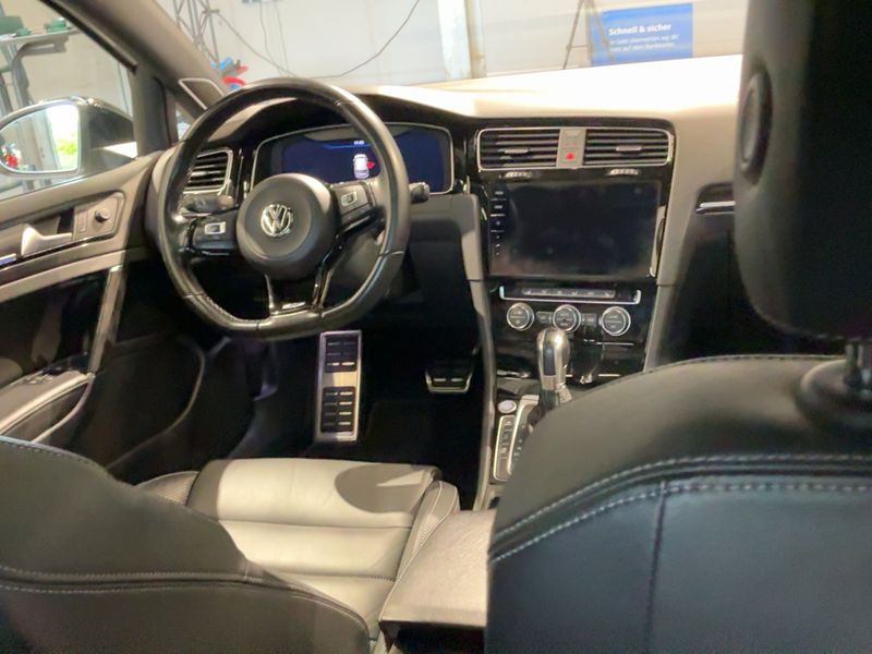Volkswagen Golf VII 2.0 TSI R 4Motion BlueMotion Tech — zdjęcie 12