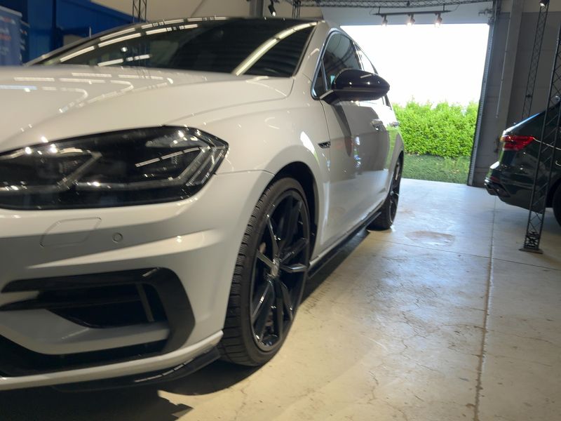 Volkswagen Golf VII 2.0 TSI R 4Motion BlueMotion Tech — zdjęcie 2