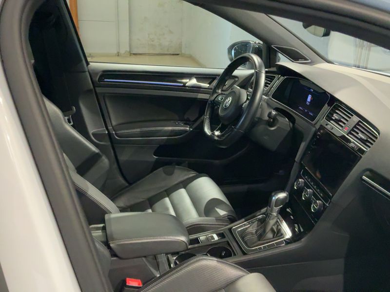 Volkswagen Golf VII 2.0 TSI R 4Motion BlueMotion Tech — zdjęcie 11
