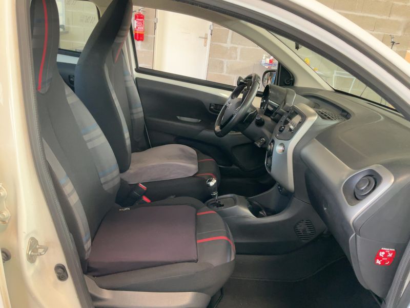 Peugeot 108 1.0 VTi Active — zdjęcie 11