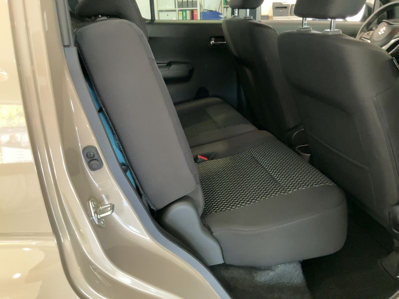 Suzuki Ignis 1.2 DualJet Mild-Hybrid Comfort+ 4x4 — zdjęcie 14