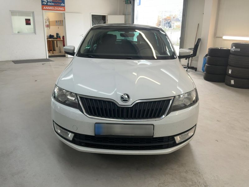 Skoda Rapid Spaceback 1.2 TSI Drive — zdjęcie 9