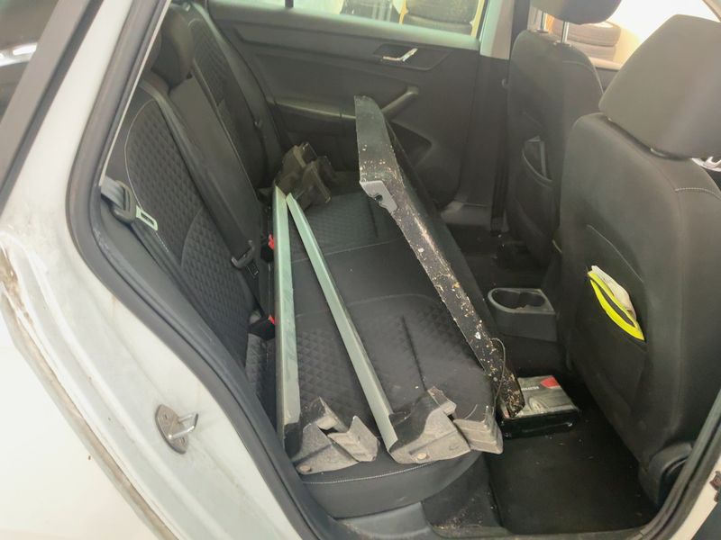 Skoda Rapid Spaceback 1.2 TSI Drive — zdjęcie 14