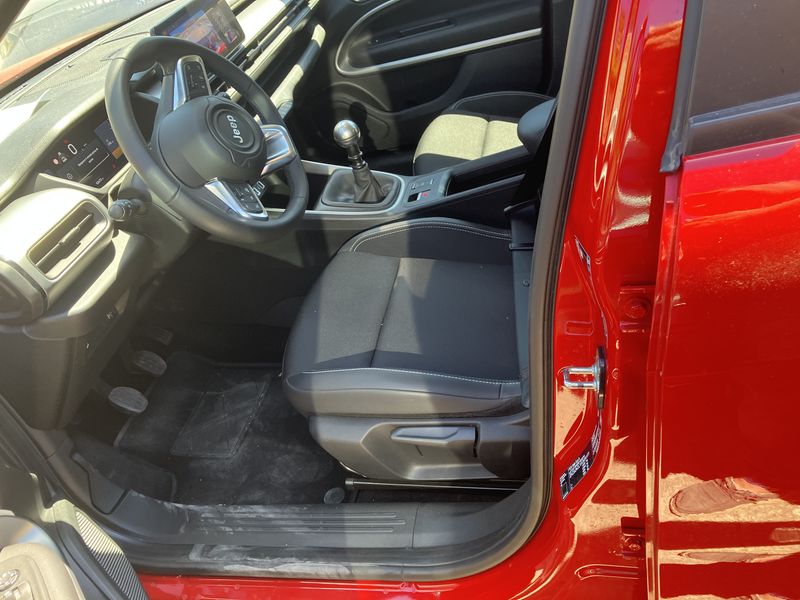 Jeep Avenger 1.2 T-GDI Altitude — zdjęcie 11