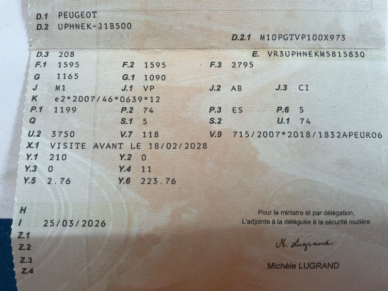 Peugeot 208 1.2 PureTech Allure 2021 – снимка 20