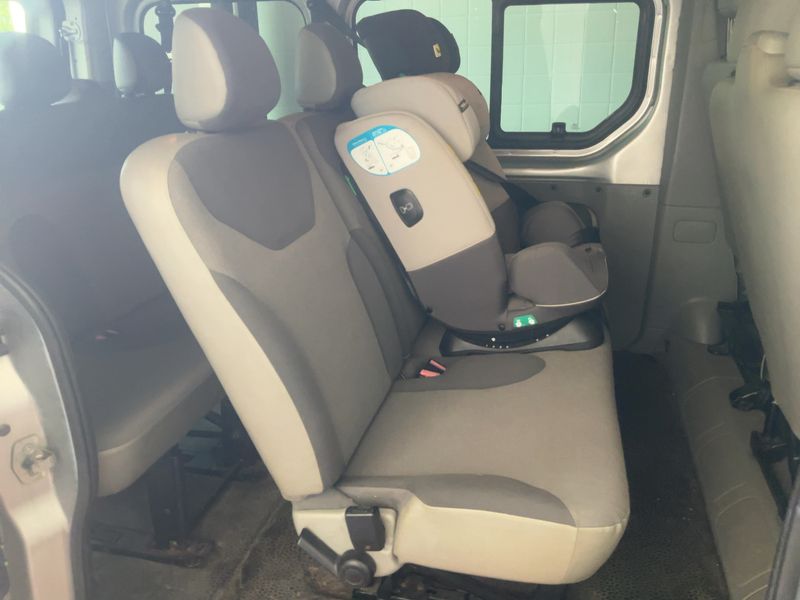 Renault Trafic 2.0 dCi Passenger Expression — zdjęcie 14