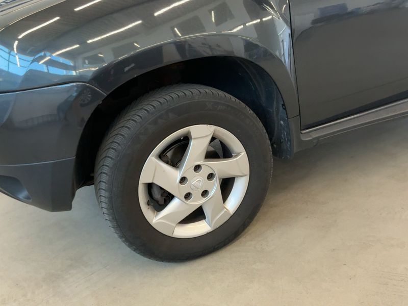 Dacia Duster 1.5 dCi Ambiance Family 4x2 2016 – снимка 3