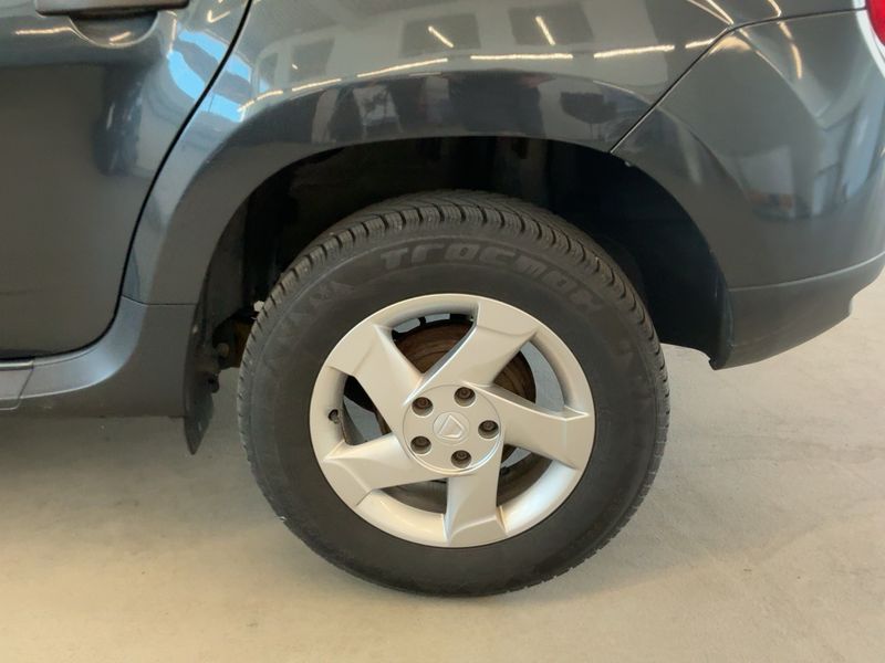 Dacia Duster 1.5 dCi Ambiance Family 4x2 2016 – снимка 5
