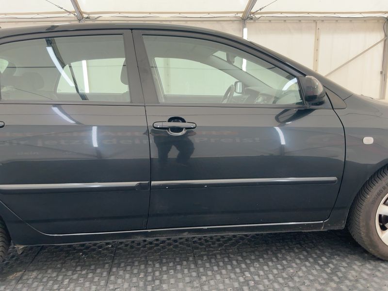 Toyota Corolla 1.6 Compact Edition — zdjęcie 7